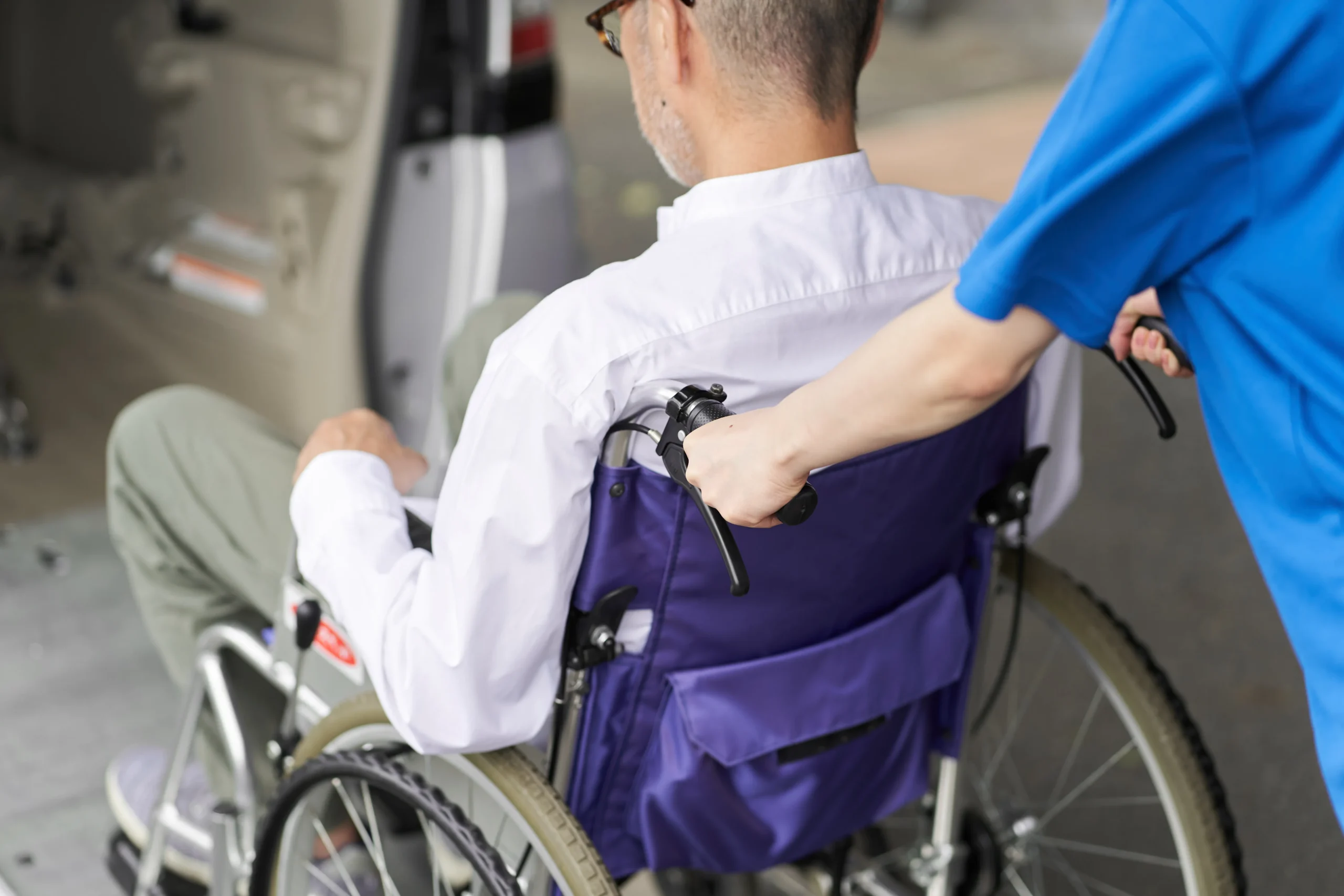 Krankenbeförderung Hollabrunn von Fahrtendienst Kierberger